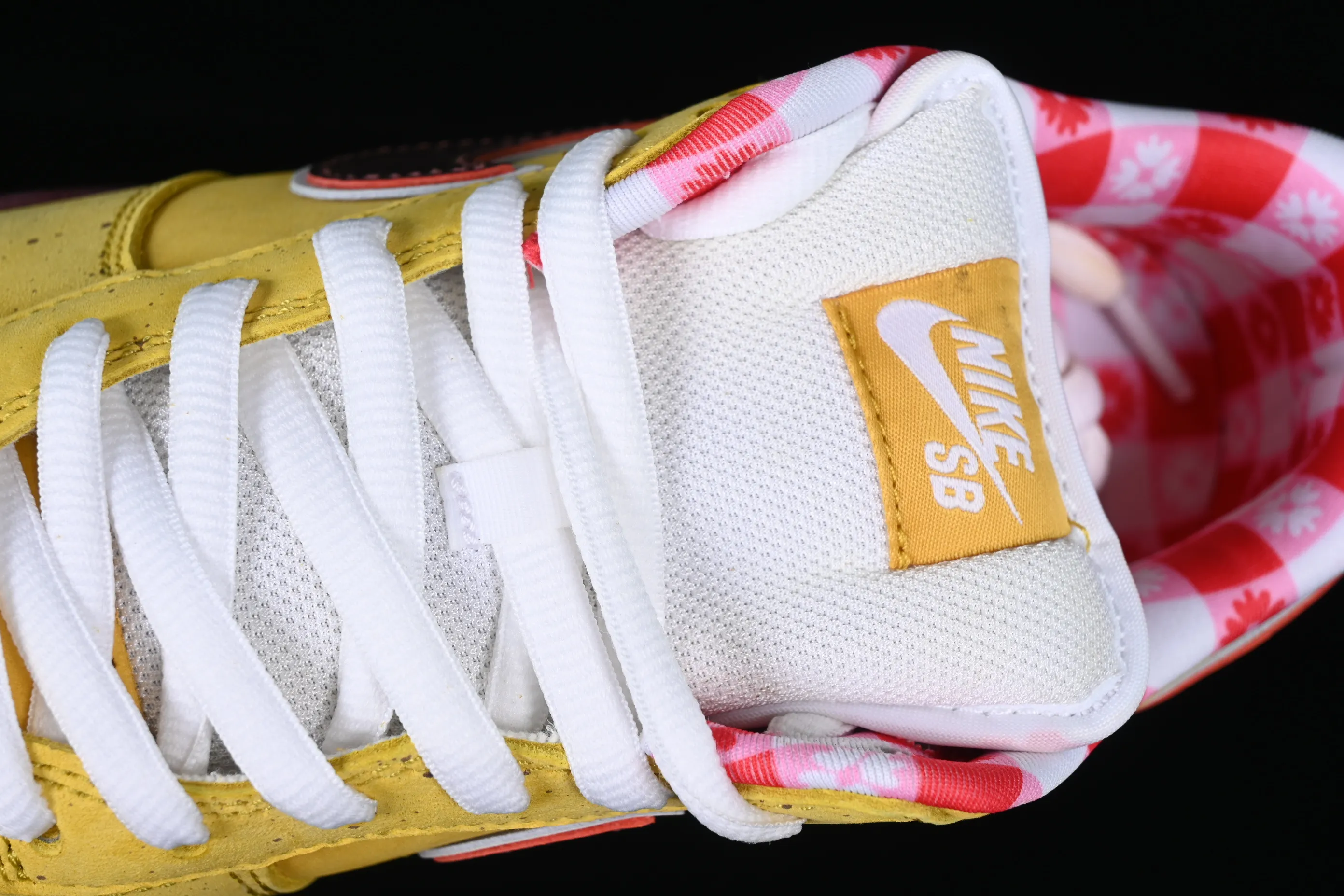 All Categories Nk SB Dunk Series Nk SB Dunk Low Low-top sneakers OG version Concepts x SB Dunk Low "Yellow Lobster" Yellow Lobster SB low-top sports and leisure sneakers 313170-137566